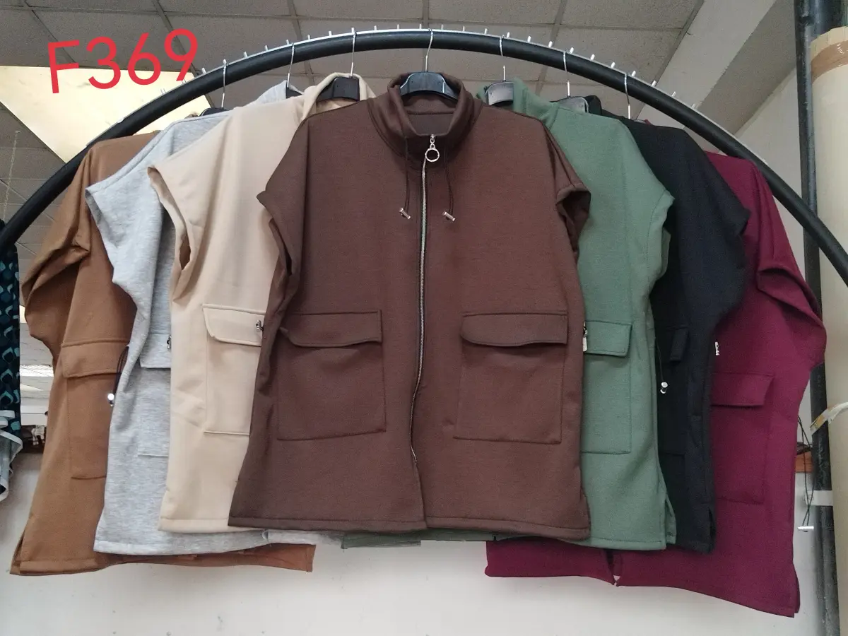 Slim-fit pinstripe sleeveless top with front zip closure